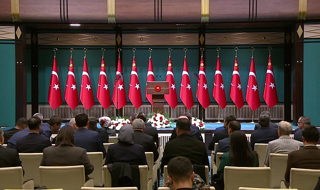 Cumhurbaşkanı Erdoğan: 11 ilimiz için hedefimiz yılbaşından önce 453 bin bağımsız bölümün anahtar teslimini yapmak