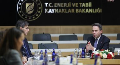 Enerji Bakanı Bayraktar, EBRD heyetiyle enerji iş birliğini görüştü