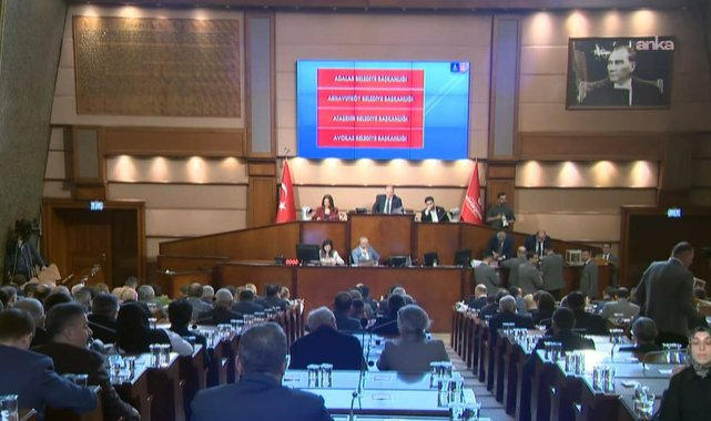 İBB Meclisi'nde 20 ilçe belediyesinin 2026 bütçesi onaylandı