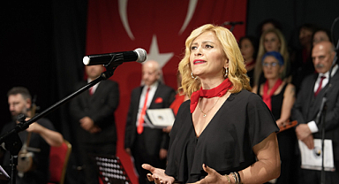 Kartal’da, “Ata’ya Türküler” Konseri Dinleyenleri Büyüledi