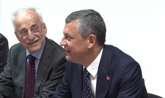 Özgür Özel, KKTC'de Cumhuriyetçi Türk Partisi'ni ziyaret etti