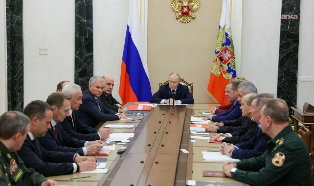 Rusya Devlet Başkanı Putin: Nükleer testler için hazırlık yapın