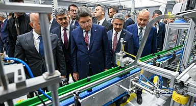 Yılmaz Tunç: Adıyaman'da İşyurtları Kurumumuz tarafından işletilen Tarım Mükemmeliyet Merkezinde incelemelerde bulunduk