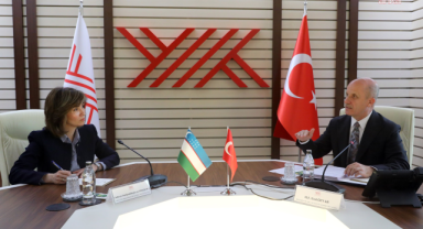 YÖK Başkanı Özvar, Özbekistan'ın Ankara Büyükelçisi İlkhom Khaydarov ile bir araya geldi