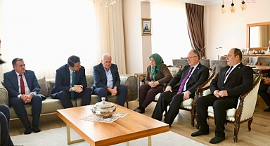 Saadet Partisi Genel Başkanı Arıkan'dan, Gülşah Durbay'ın ailesine taziye ziyareti