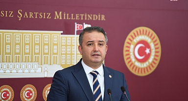 Yarın 3 milletvekili AK Parti’ye katılıyor