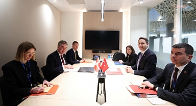 Bakan Bayraktar, Danimarkalı mevkidaşı Aagaard ile Offshore rüzgâr enerji teknolojilerini değerlendirdi