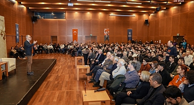 Prof. Dr. Emrah Safa Gürkan, Bursa'da Osmanlı'nın kuruluşunu anlattı