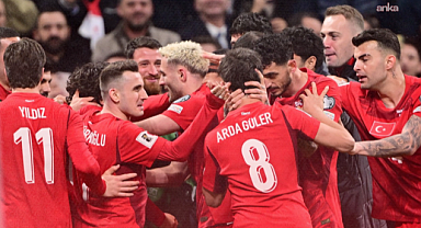 A Milli Futbol Takımı, Dünya Kupası Elemeleri'nde Romanya'yı 1-0 yenerek play-off turu finaline yükseldi