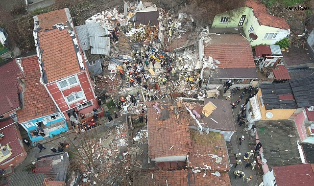 Fatih'teki patlamada çöken bina enkazında kalan son kişi ölü olarak çıkartıldı, 11 yaralı