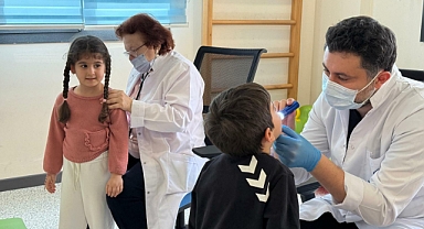 Bakırköy Belediyesi Tıp Merkezi'nde ilçeli çocuklar sağlık taramasından geçiriliyor