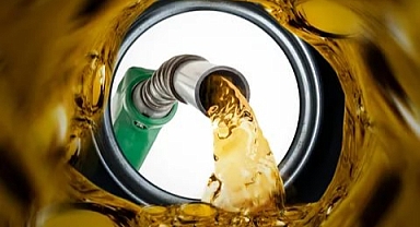 Benzin ve motorine zam pompaya yansıdı