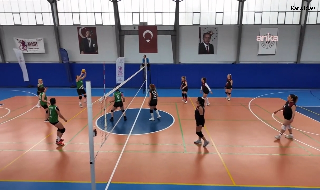 Evinin Sultanları Foça'da fileye uzandı