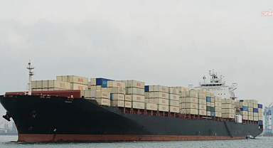 İran, Hürmüz Boğazı yakınlarında iki yük gemisine el koydu