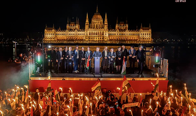 Macaristan seçimlerini kazanan Magyar: 