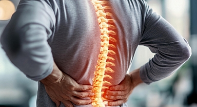 Yaşlanan Nüfus ve Obezite Bel Ağrılarını Artırıyor