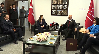 AK Parti heyeti, CHP Genel Merkezi'ni ziyaret etti