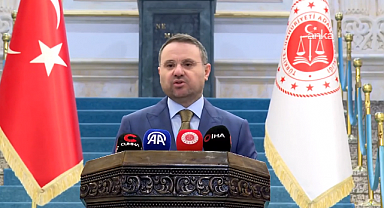 Akın Gürlek: 