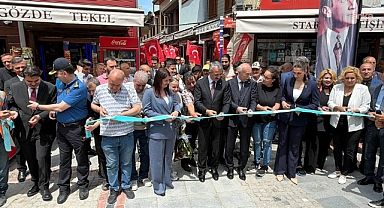 Edirne'de restorasyonu tamamlanan Tarihi Dar Çarşı açıldı