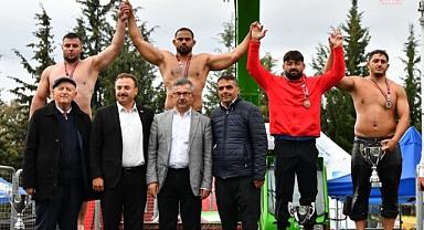 Fethiye'de yağlı güreş heyecanı