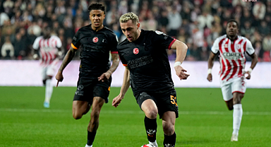 Galatasaray, Samsunspor'a 4-1 mağlup oldu