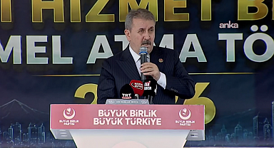 Mustafa Destici: Eline ay yıldızlı al bayrağı almaktan kaçanlarla biz nasıl kardeş olacağız?