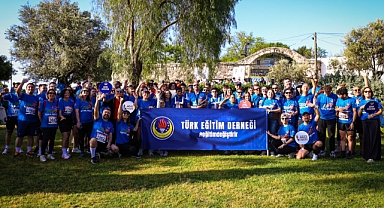 Türk Eğitim Derneği İzmir Temsilciliği Eğitime Destek İçin Koştu