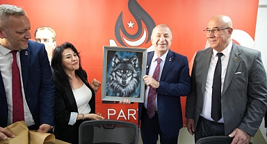 Ümit Özdağ Bursa’da Konuştu: “Zafer Partisi’nin Yükselişi Devam Ediyor”