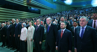 Erdoğan’dan “Algoritma Faşizmi” Uyarısı: Dezenformasyon Millî Güvenlik Meselesi
