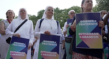 Fransa Parlamentosundan Tarihî Karar: Yaşam Sonu Yardımı Yasası Kabul Edildi