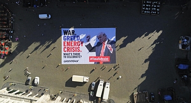 Greenpeace’ten Brüksel’de Dev Trump Protestosu