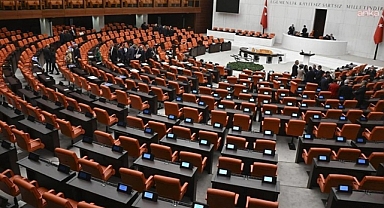 İYİ Partili Yaldır: Gençlerimize en büyük kötülüğü eğitim politikanızla yaptınız