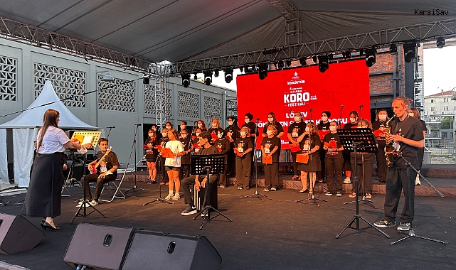 LÖSEV Gönülden Sesler Korosu, İstanbul Koro Festivali’nde sahne aldı
