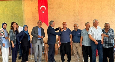 Osmaniye'de AK Parti ve MHP'den istifa eden 60 kişi İYİ Parti'ye geçti