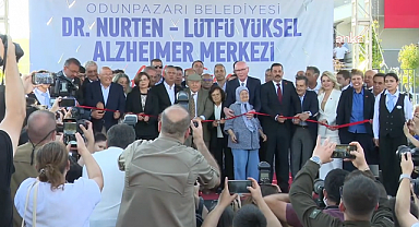 Özgür Özel: 