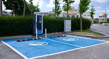 Sultanbeyli Belediyesi elektrikli araç şarj istasyonları kuruyor