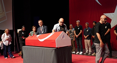 Türk Tiyatrosunun Usta İsmi Zihni Göktay Son Yolculuğuna Uğurlandı