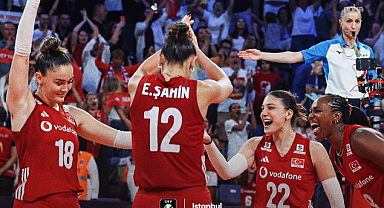 A Milli Kadın Voleybol Takımı, Macaristan'ı 3-0 mağlup etti