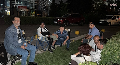 Er şehit aileleri ve er gazilerin eylemi sürüyor: 