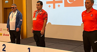 Görme engelli Kaya Kahramanmaraş'a 4 madalyayla döndü