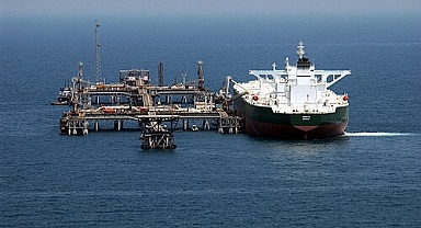 Hürmüz'de tansiyon yeniden yükseldi: İki ADNOC gemisi saldırıya uğradı, geçişler ortalamanın altında