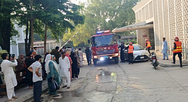 Pakistan'da hastanenin doğum servisinde yangın: 14 bebek hayatını kaybetti
