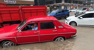Şiddetli yağış Rize'de su baskınlarına yol açtı