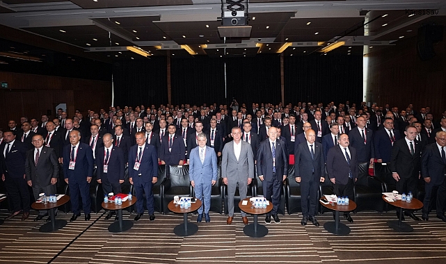 TFF’de yeni sezon seminerleri başladı: Yaka kamerası uygulaması ihlalleri yüzde 55 azalttı