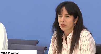 Almanya'da siyasi dengeler sarsıldı: AfD doğuda birinci, Sol Parti Berlin'i kazandı