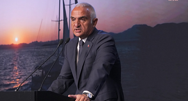 Bakan Ersoy'dan Antalya'daki orman yangınlarına ilişkin açıklama: Bütün imkanlar seferber edildi