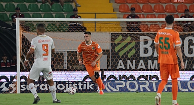 Corendon Alanyaspor ile Göztepe 2-2 berabere kaldı