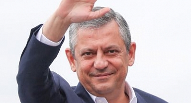 Özgür Özel’den fon krizi çıkışı: “Asrın dolandırıcılığıyla karşı karşıyayız”