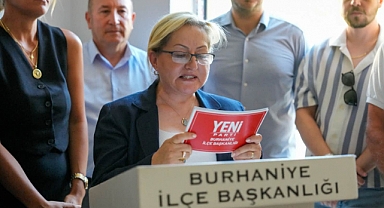 YENİ Parti Burhaniye İlçe Başkanlığı'na Çiğdem Avcu seçildi