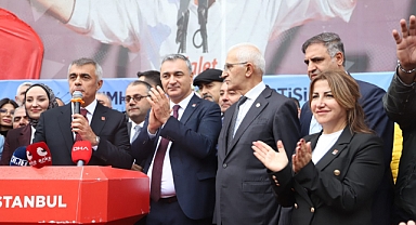 CHP İstanbul İl Başkanlığında devir teslim: Kartal örgütü törene katıldı